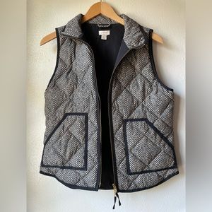J crew women’s herringbone puffer vest size small EUC